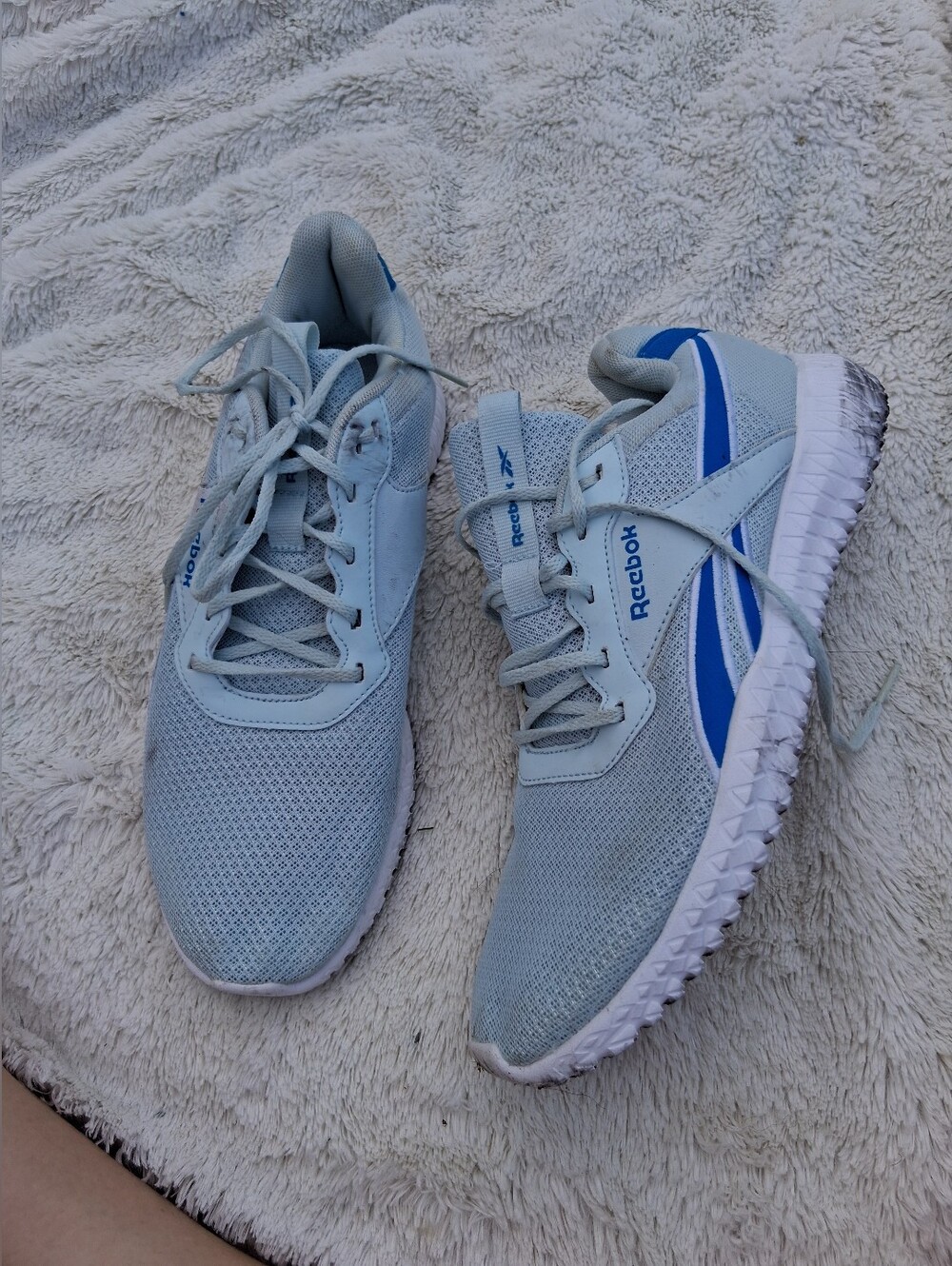 Womens Size 9 Reeboks